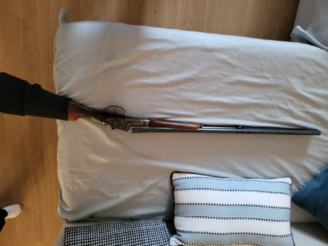 Vendo yuxtapuesta calibre 20, marca LIG. Tiene sus años y uso. Está recién revisada y ajustada. 
2 gatillos, 00