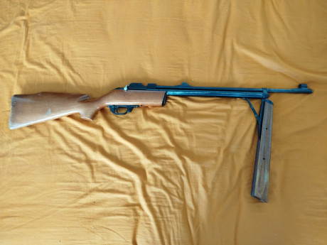 Hola a todos, me presento. 
Me llamo Jaime, soy de un pueblo de Burgos, tengo 54 años, y mi juventud la 00