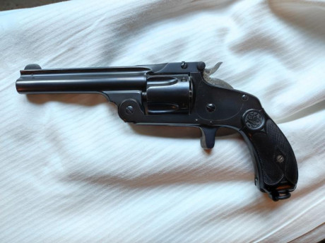 EN VENTA REVÓLVER SMITH & WESSON MODELO DE 1891 MEXICAN.
CALIBRE .38 SMITH WESSON.
CAÑÓN DE 5".
ACABADO 00