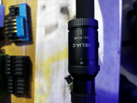 Buenas, 

Vendo visor Kahles Helia C de 2,5 a 10. Esta nuevo, a salido a un rececho y un par de veces 01