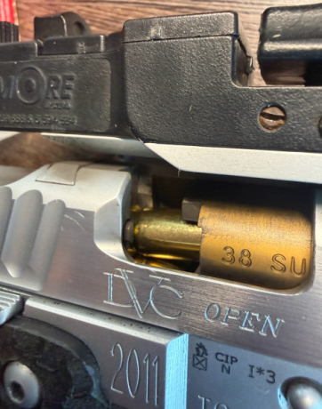 Hola a todos,

Escribo para consultar un problema que estoy teniendo con mi STI de Open (calibre .38). 01