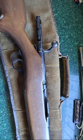 Vendo escopeta de cerrojo, calibre 410. En buen estado.
Tengo 4 cajas de cartuchos y 1 de balas si se 01