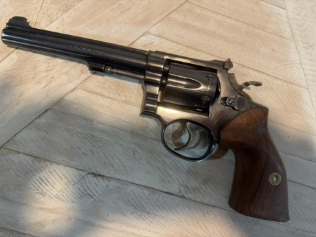 Revolver Smith and Wesson modelo 17 del calibre 22 lr. Replica del K-14

Arma en excelente estado.

Se 00