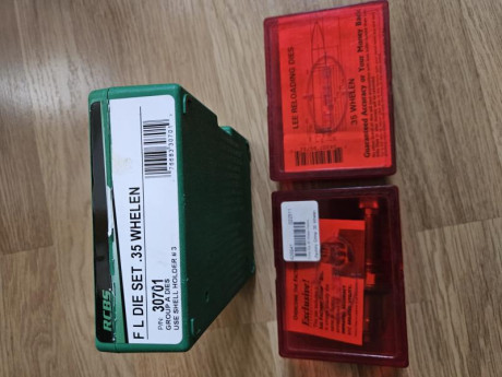 Hola.

Vendo los siguientes artículos para recarga del 35 Whelen :

- Dies RCBS FL Die SeT . (30701)  01