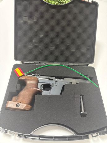 WALTHER GSP 22LR 700€, empuñadura regulable, se incluye maletín y una segunda empuñadura no regulable. 00