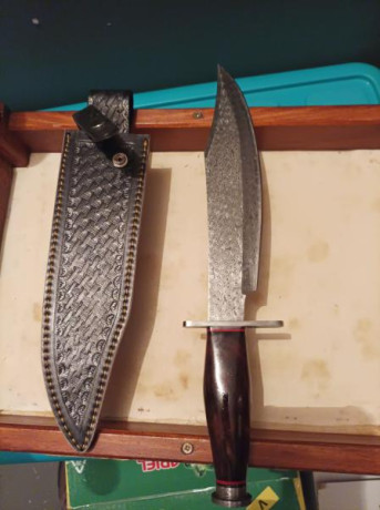 Cuchillo Bowie de damasco, longitud de hoja 24.1 cm, longitud del mango 12.7cm, material del mango madera 02