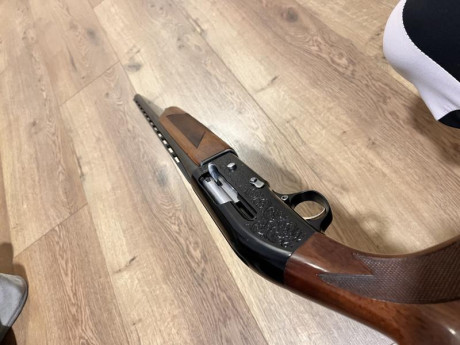 TIENE 66CM DE CAÑON CHOKE DE 4 ESTRELLAS FIJO NUNCA A FALLADO ESTA PRACTICAMENTE NUEVA 380€ O CAMBIO POR 01