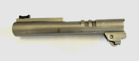 Se ofrece magnífica pistola STI Apeiro cal.40SW  :
* Cañón Schuemann de  tipo Islam rampado de 5” pesado. 20