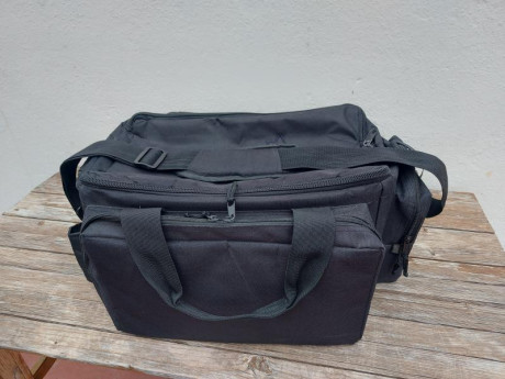  Vendida 
Por cese de la actividad deportiva, sigo vaciando el armero....
Vendo Bolsa para la practica 00