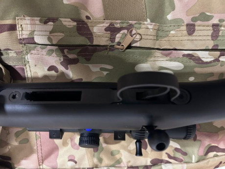 Hola, vendo un CZ455 en calibre 17HMr, solo tiene tres años, he tirado una caja de balas, tengo además 00