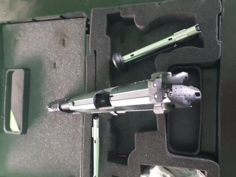 Se vende esta WALTER p22 long de un compañero que quiere pasarse a 9m. Se valora cambio por 9mm o revolver.Funciona 02