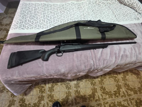 Tengo un rifle CVA CASCADE BLK, en cal. 308w., apertura de cerrojo 70º, como de estreno, con 10 cartuchos 01