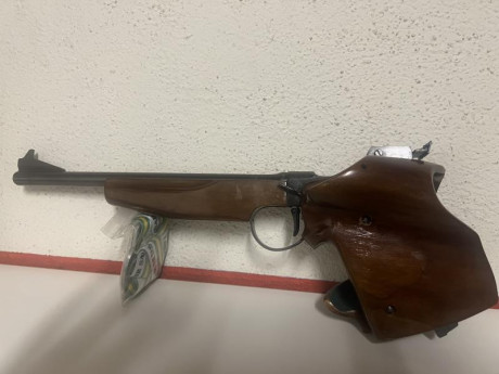 Vendo pistola toz 35, perfecto estado, cacha l,m o zurda, es decir, tiene las dos cachas derecho y zurdo,funciona 10