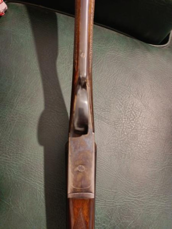 Vendo Escopeta paralela marca Ignacio Ugartechea del calibre 20/76
Cañón de 66cm 
Doble gatillo *** y 00