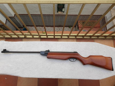 Se vende gamo expo 2000 en calibre 4,5mm.esta en buen estado y funciona perfectamente.pavonado y maderas 00