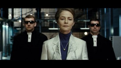 Compañeros,

En vista de las ganas de algunos (Elcafe, Wilcow, Vrakk, etc) por adivinar armas de películas 10
