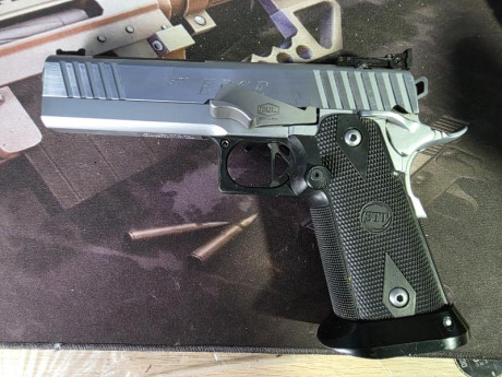 Hola vendo STI edge de 9mm.
Con 4 cargadores, y recambios, y si también te interesa la platina de poner 02