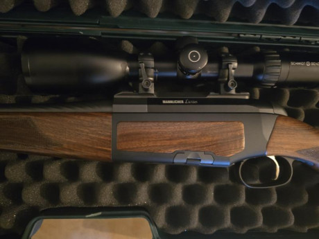 Buenas.
Vacio armero y pongo a la venta varias armas;
- STEYR MANNLICHER luxus 30-06. Gatillo pelo francés, 01