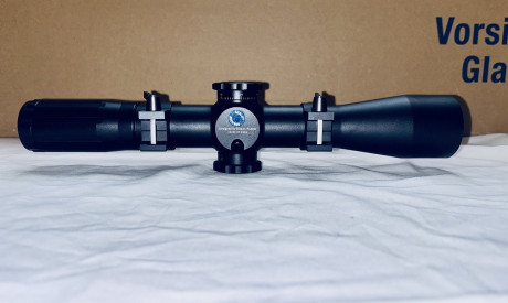 Por falta de uso decido vender este gran visor.
Es uno de los diseñados por Edward.
Aumento 12X
Diámetro 11