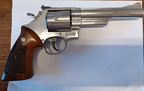 VENDO REVOLVER SMITTH & WESSON MODELO 629 CALIBRE 44 MAGNUM CAMON DE 6 PULGADAS GUIADO EN F PRECIO 01