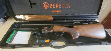 Por dejar el tiro al plato vendo escopeta superpuesta Beretta 690 Black Edition Trap culata con B-fas 00