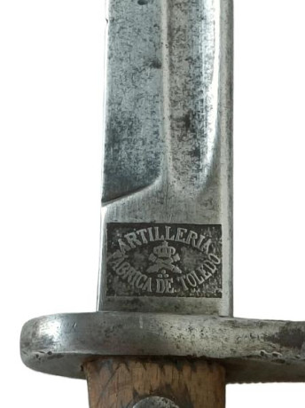 De la fábrica nacional de artillería de Toledo .

Por el número grabado (algo más de 22000) en el perfil 02