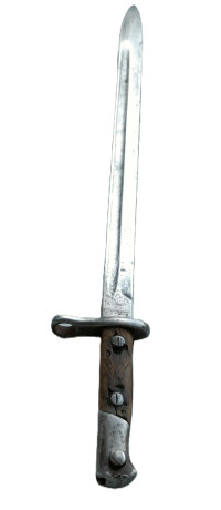 De la fábrica nacional de artillería de Toledo .

Por el número grabado (algo más de 22000) en el perfil 01