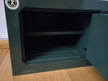 Buenas tardes, un amigo vende un Armero grado tres, como ya sabéis han cambiado la reglamentación y este 71