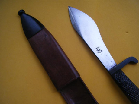 Original cuchillo de las COEs. Emisión del cuchillo sin uso, nuevo.
Sólo las minúsculas faltas debidas 00