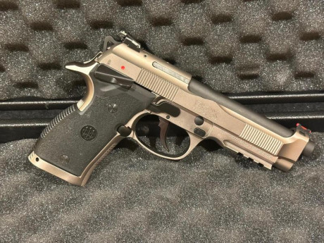 SE VENDE - BERETTA 92X Performance 9MM  (Parabellum) en estado impecable como nuevo.

Se compro para realizar 02