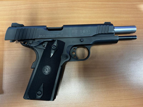 Vendo una preciosa Taurus PT 1911 con pocos disparos en Madrid. Pido 700€ y regalo fundas y cargadores 00