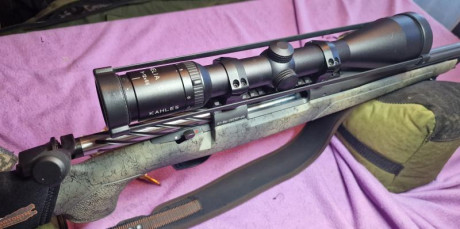 Rifle de cerrojo Bergara B14 Wilderness Sierra. Cañón acero acanalado y freno de boca.    
Visor Khales 02