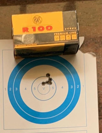 Vendo Anschutz 1913 de mediados del 2023  comprada nueva .
Impecable y con la culata pintada de blanco 02