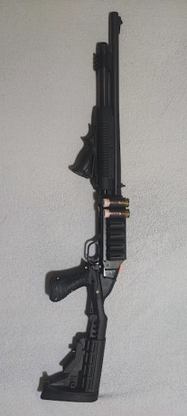 Buenos días. Pongo en venta una escopeta Mossberg modelo 500 ATP (TACTICAL POLICE). Es una variante de 02