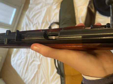 Hola a todos. 

Vendo carabina Baikal TOZ 17-01 22lr de cerrojo, en muy buen estado y en perfecto funcionamiento. 10