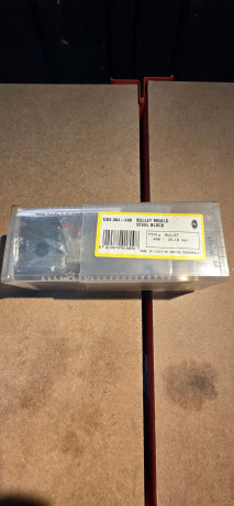 Usado una vez, no es de la tamaño correcta


precio 75 euro + gastos de envío

saludos 02