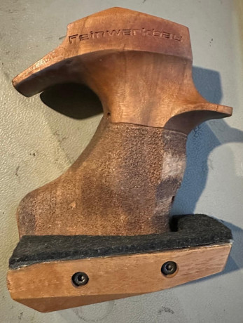 Buenas,

Compro cacha de la FWB P8X talla L 31