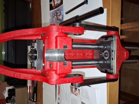 Vendo Prensa Fosrter Co-AX. Precio 460 €. Esta nueva, solo se ha sacado de la caja para comprobar que 00