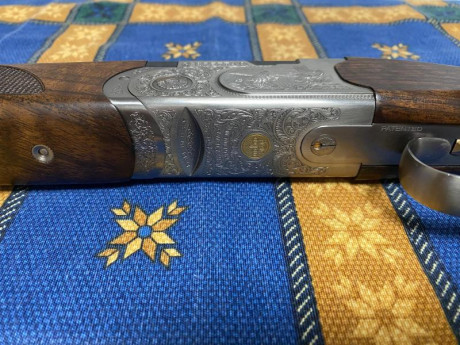 Un amigo vende esta Beretta  en calibre 20,,,perfecta de maderas , aceros,,etc, no ha disparado mas de 12