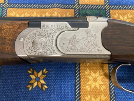 Un amigo vende esta Beretta  en calibre 20,,,perfecta de maderas , aceros,,etc, no ha disparado mas de 11