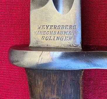 Cuchillo-bayoneta modelo 1895 estas bayonetas se produjeron entre 1895 a 1901. Este ejemplo fue hecho 12