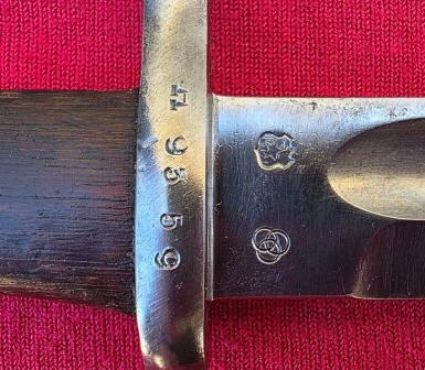 Cuchillo-bayoneta modelo 1895 estas bayonetas se produjeron entre 1895 a 1901. Este ejemplo fue hecho 11