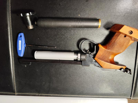 Pistola Walther Cp2 en buen estado.

Con un cartucho original de Cp2, con cacha talla M, un adaptador 20