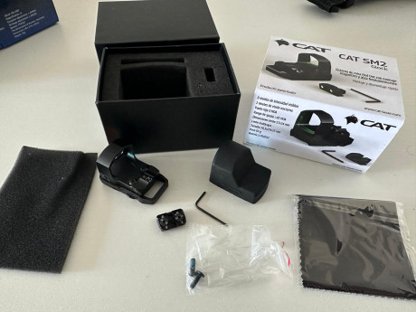 VENDIDO sistema punto rojo CAT SM2 para Glock, es el conjunto completo, base magnética con alza y punto 01