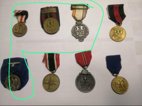Como indica el título, busco este tipo de medallas 

Un saludo 10