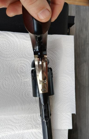 Buenos días.

Vendo mi revolver pietta Remington new model army shooter, cal 44 y cañón de 8".

Posiblemente 20