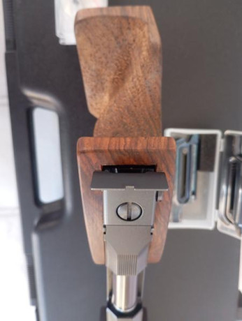 Hola compañeros, VENDO PISTOLA FAS SP602  cal.22 lr
Arma en excelente estado, magnífica precisión y sin 01