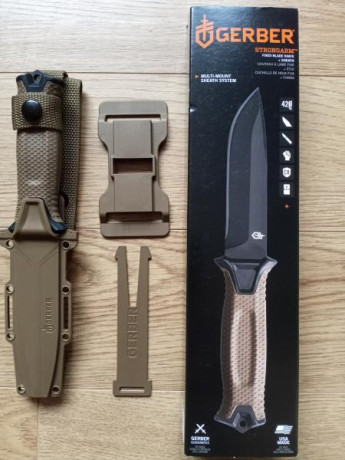 Vendo Gerber StrongArm Coyote con filo Liso, hoja fabricada en acero 420HC con revestimiento cerámico 02