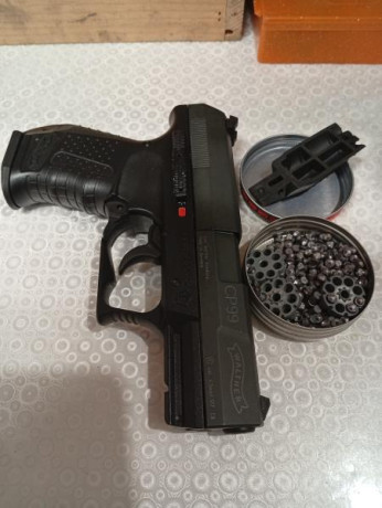 Pongo a la venta estas dos piezas
CP99 de UNAREX. Prácticamente nueva 
Con tres cargadores como se verá 00