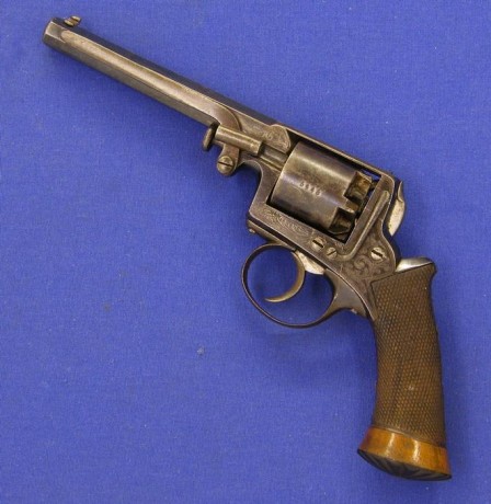Voy a colocar unas fotos de un arma larga alemana de llave de mecha del siglo XVI. 121